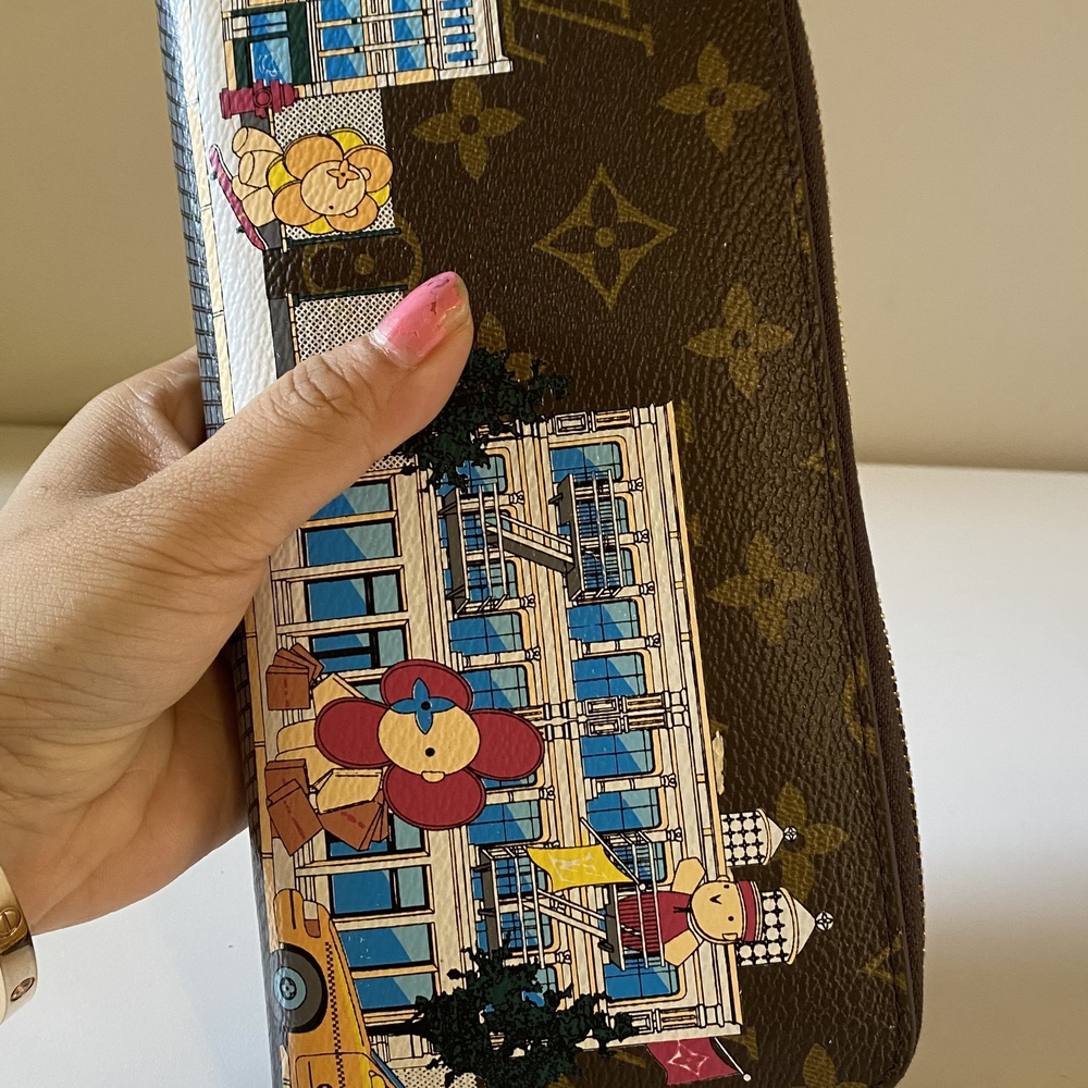 Louis Vuitton Brown and Multicolor Wallet - Picture 1 of 4